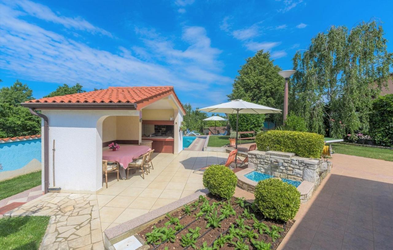 Villa Anita With Common Pool Vrvari Εξωτερικό φωτογραφία