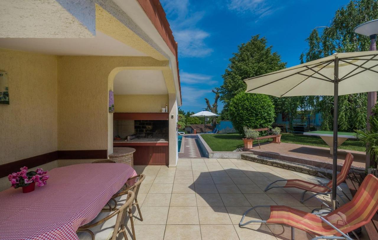 Villa Anita With Common Pool Vrvari Εξωτερικό φωτογραφία