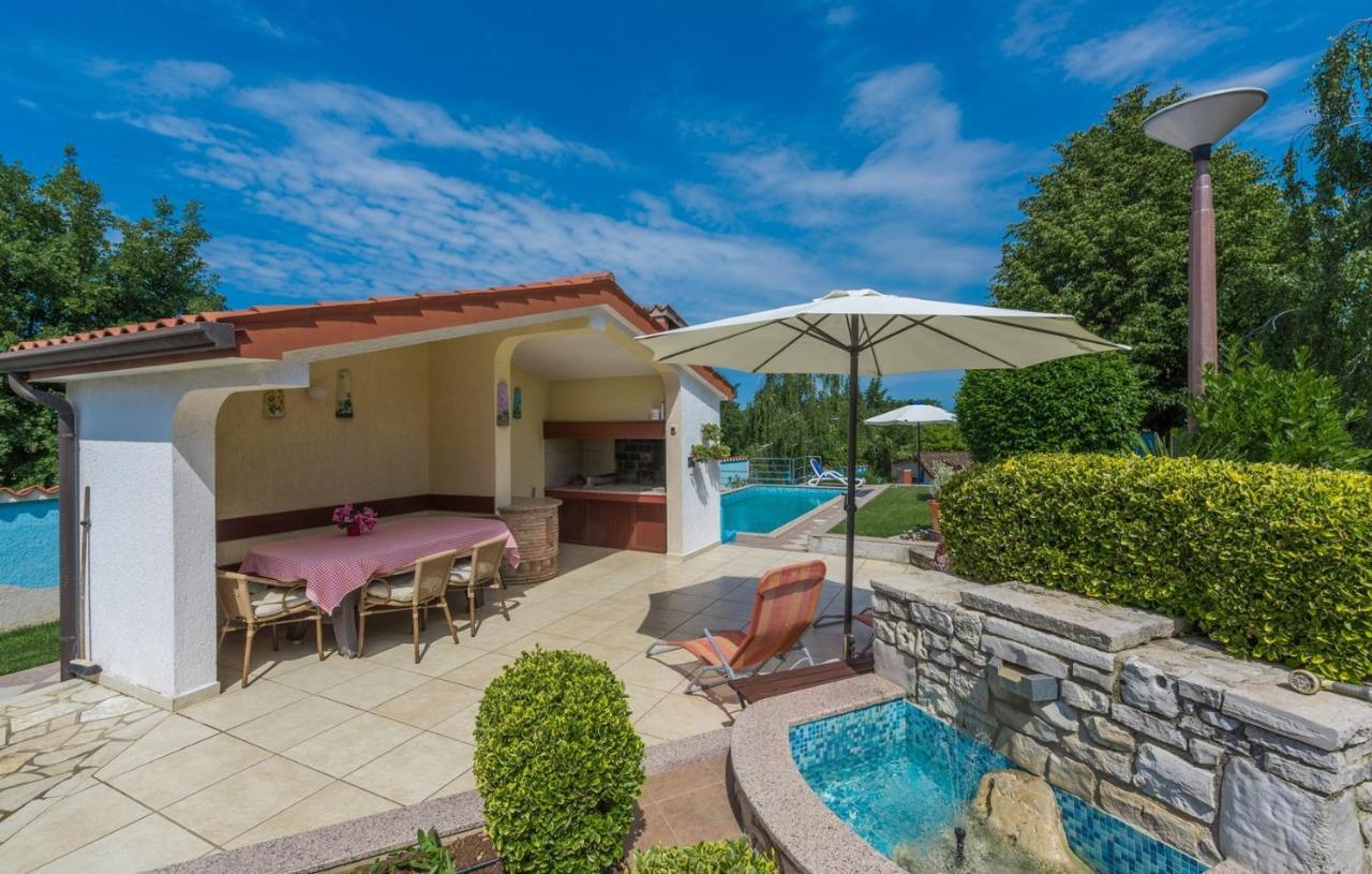 Villa Anita With Common Pool Vrvari Εξωτερικό φωτογραφία