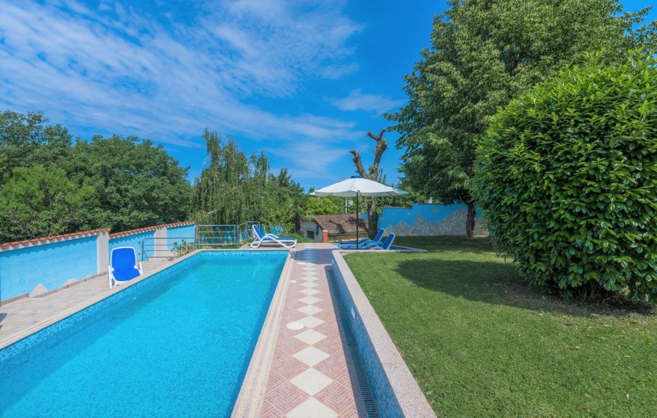 Villa Anita With Common Pool Vrvari Εξωτερικό φωτογραφία