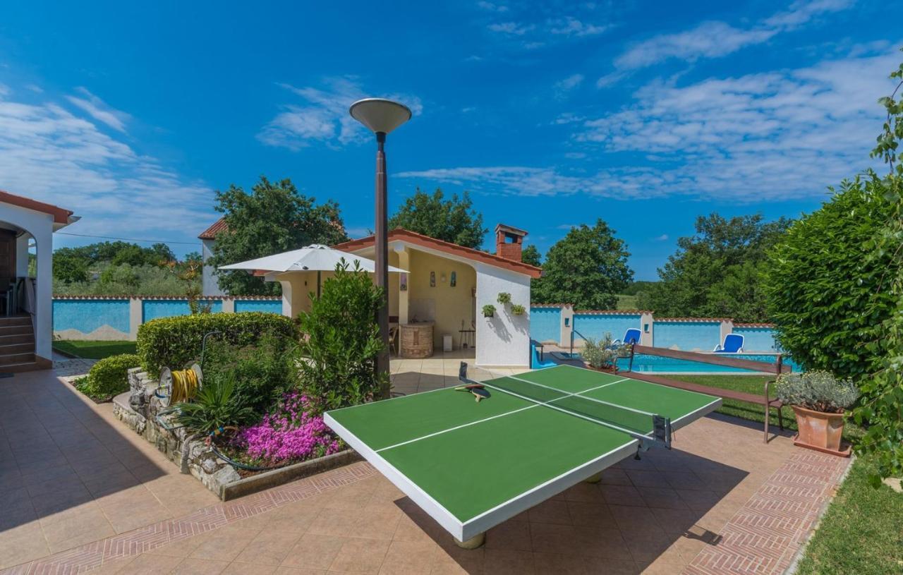 Villa Anita With Common Pool Vrvari Εξωτερικό φωτογραφία